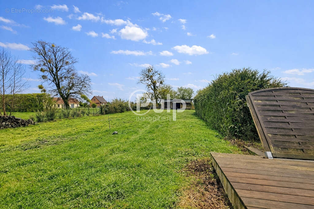 Maison à ESTREES-LES-CRECY