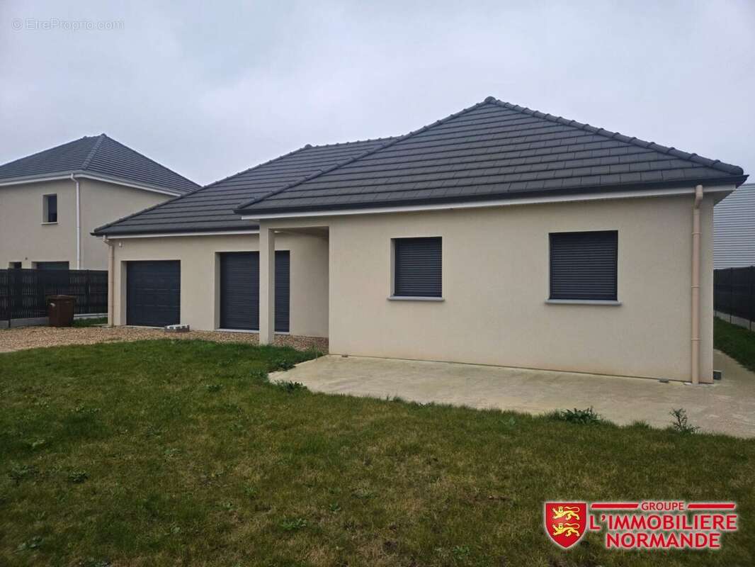Maison à VAL-DE-REUIL