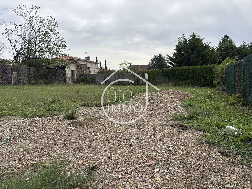 Castillon la Bataille : Terrain constructible - photo 5