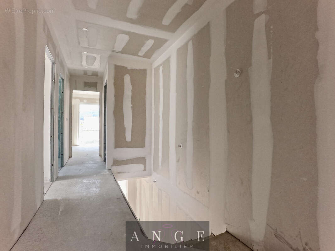 Villa contemporaine NEUVE LA FARLEDE - photo 7