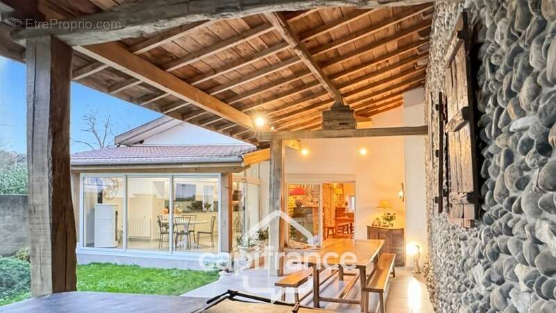 Maison à PUYOO