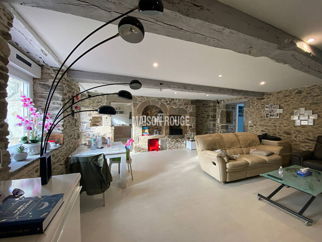 Maison à LE MINIHIC-SUR-RANCE