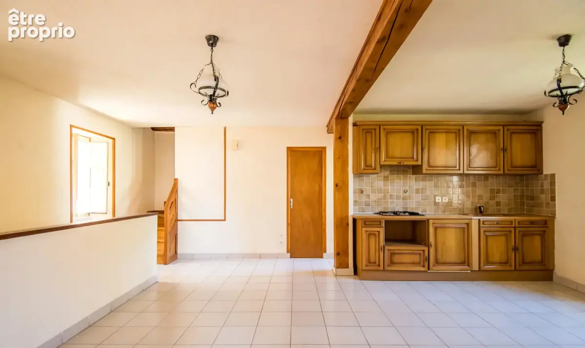 Maison à MARCILLAC-VALLON