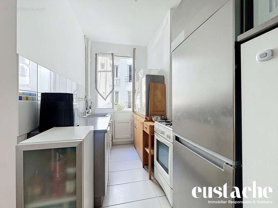 Appartement à PARIS-20E