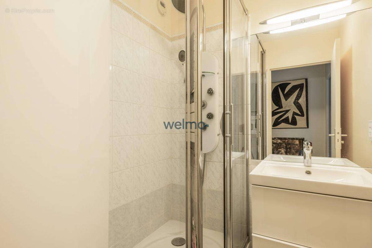 Appartement à LEVALLOIS-PERRET