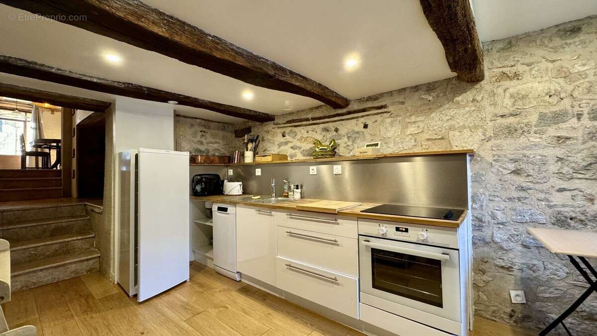 Immeuble avec cour - coeur de Cajarc - photo 9