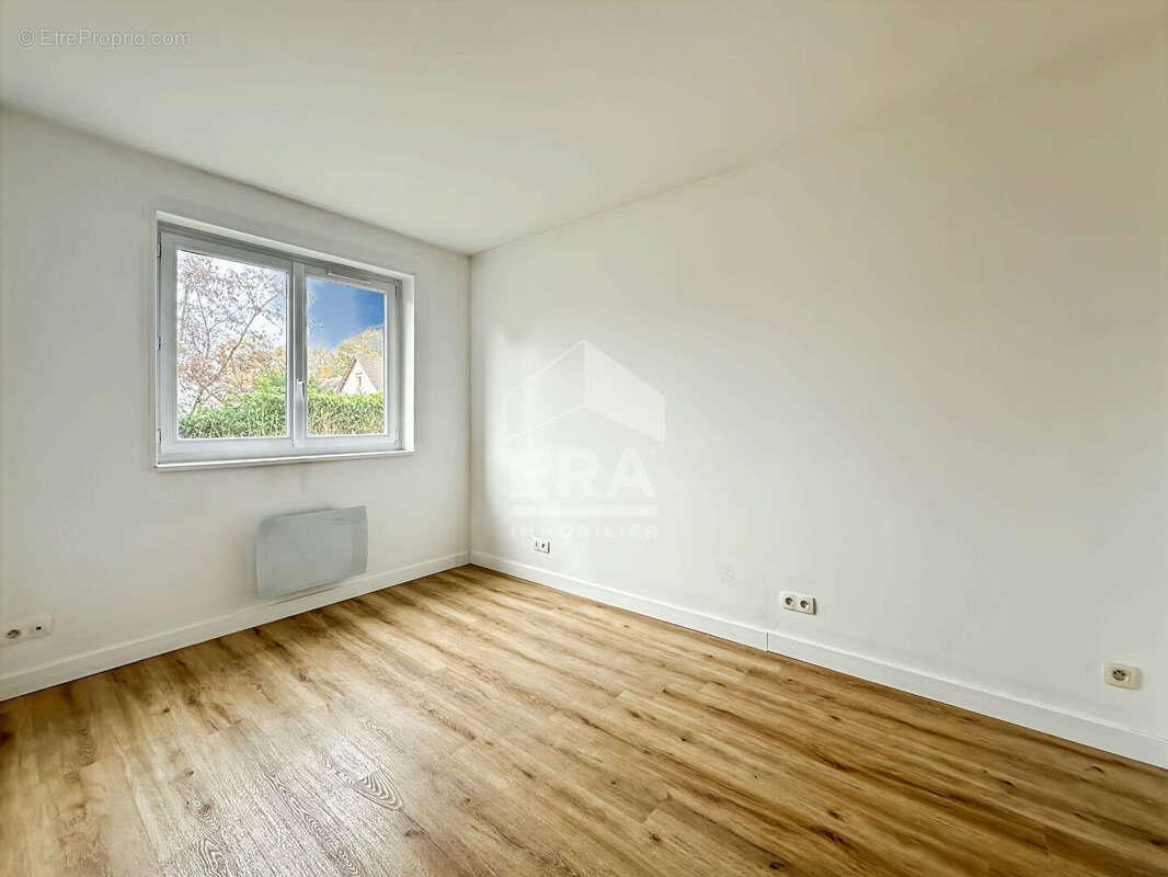 Appartement à SAINT-FARGEAU-PONTHIERRY