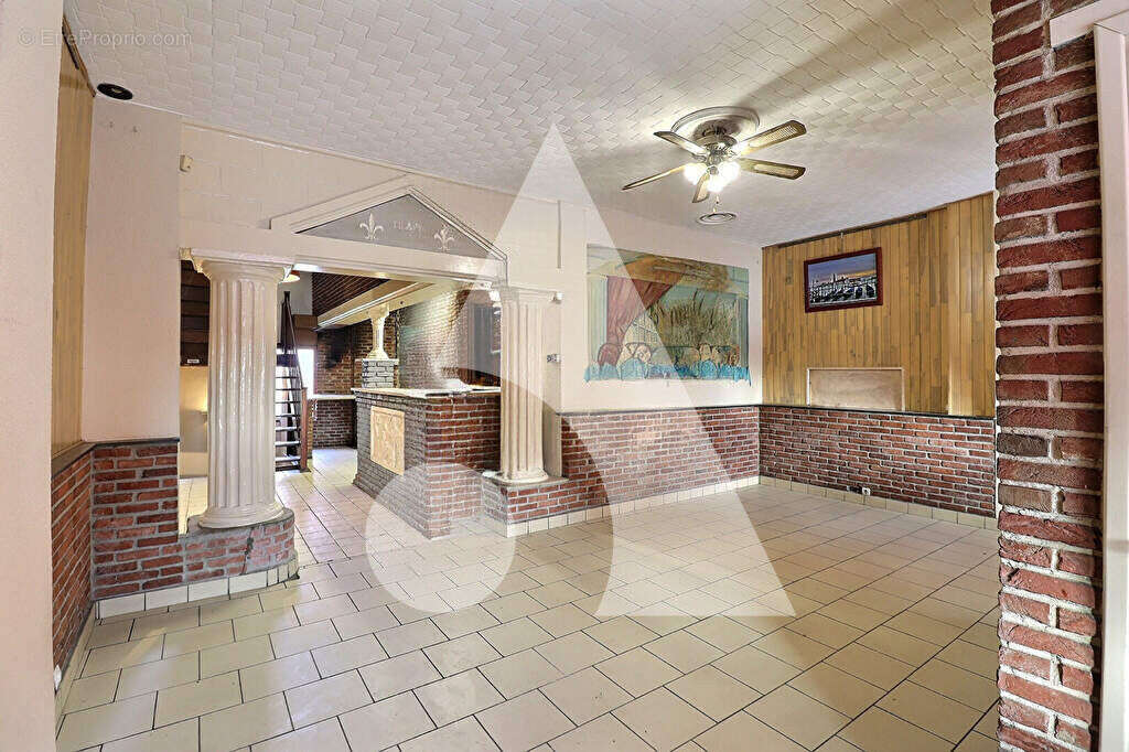 Commerce à SAINT-AMAND-LES-EAUX