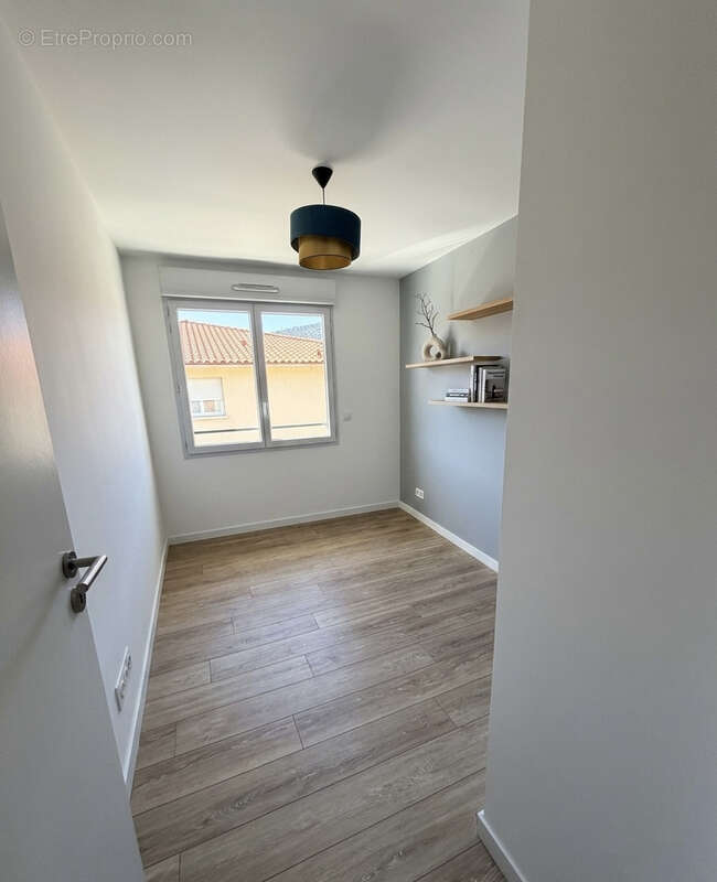 Appartement à SAINT-MARTIN-DU-VAR