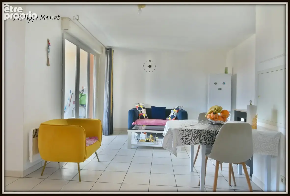 Nîmes – T2 lumineux avec terrasse et parking privatif – Entièrement repeint ! - photo 4