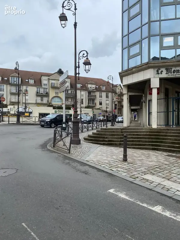 En plein centre ville et à l'entrée du quartier piéton - photo 2