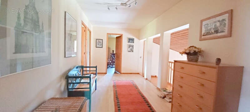 Maison individuelle 190 m2 garage et jardin - photo 6