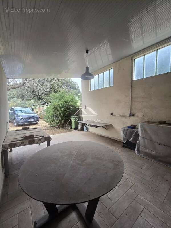 Maison à LES SALLES-DU-GARDON