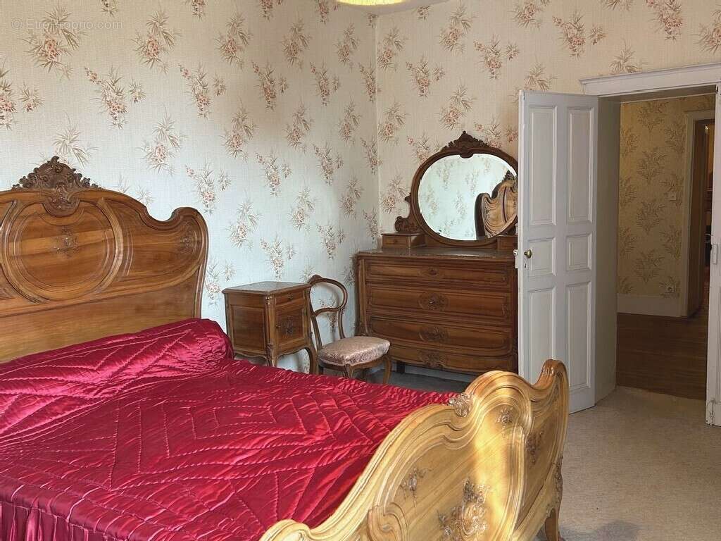 Maison à LABASTIDE-SAINT-GEORGES