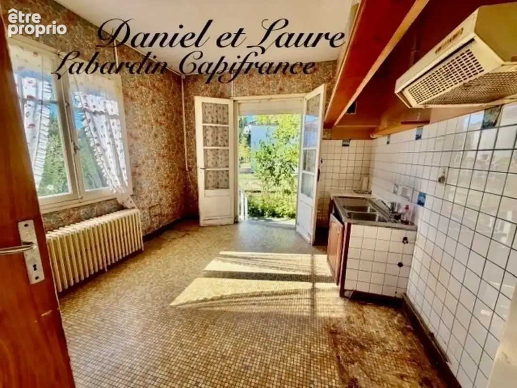 Maison avec accès à pieds commerces, écoles et services - photo 3