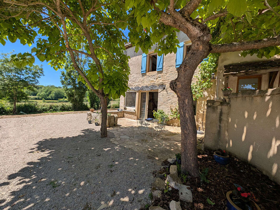 Maison à PARISOT