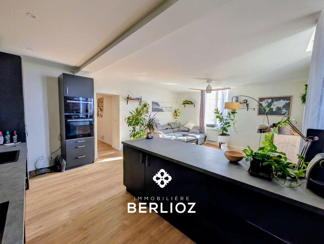 Appartement à MEYLAN