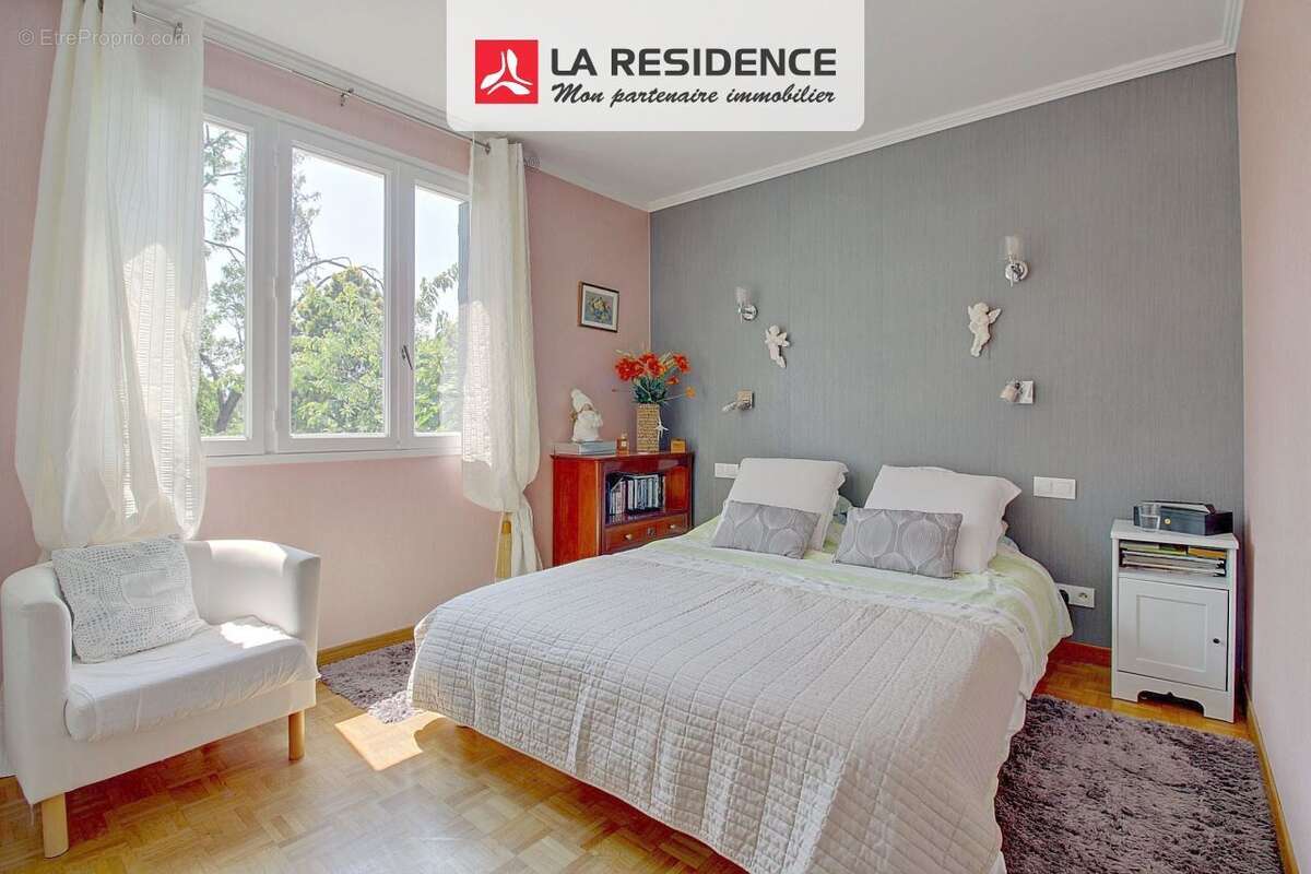 Maison à SARTROUVILLE