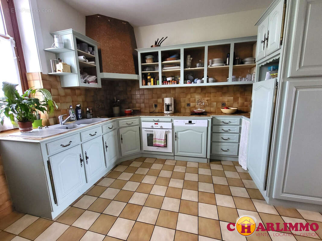 Maison à SAINT-JUNIEN