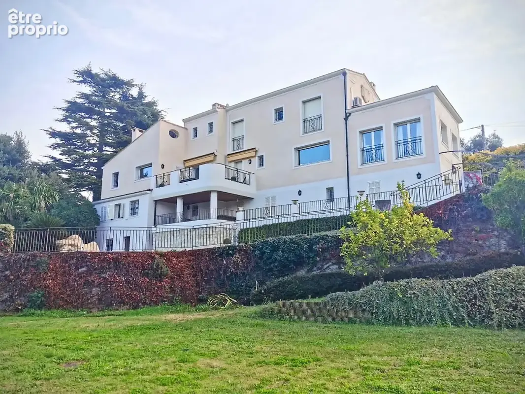 Exclusivite haut fabron demeure de 270 m2 + 6450 m2 de terrain , piscine - photo 8