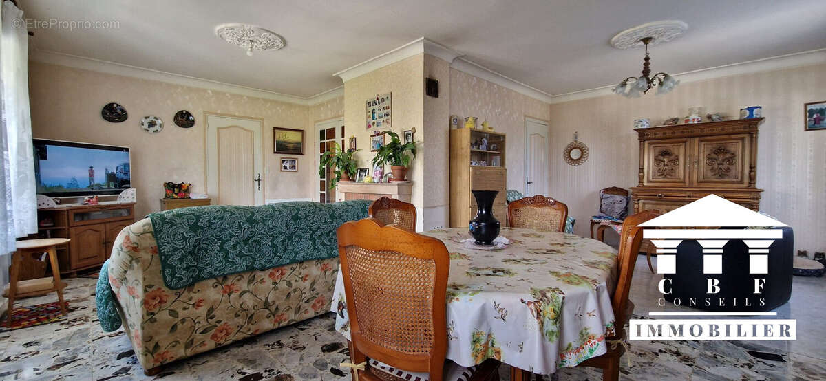 Maison à L&#039;ABERGEMENT-SAINTE-COLOMBE