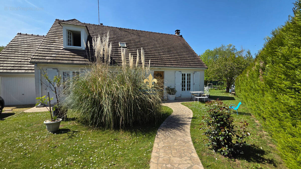 Maison à CHANTILLY
