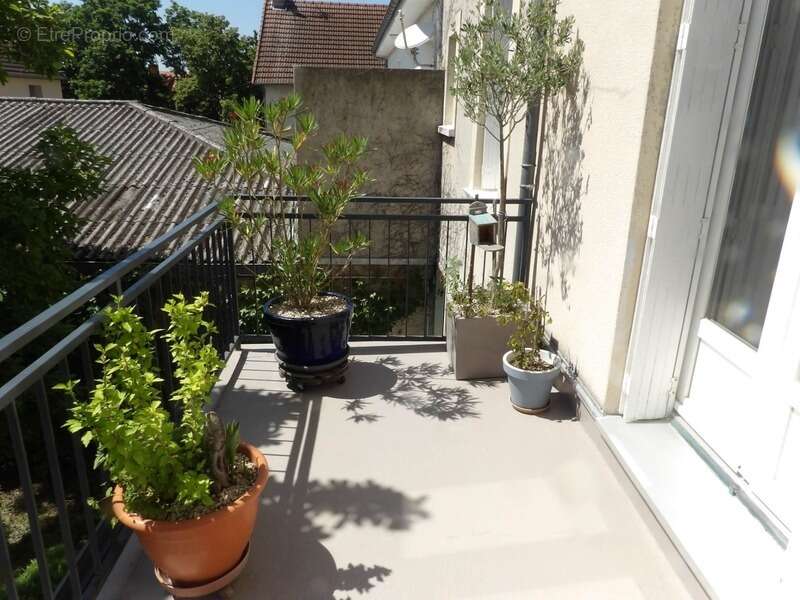 Appartement à NERIS-LES-BAINS