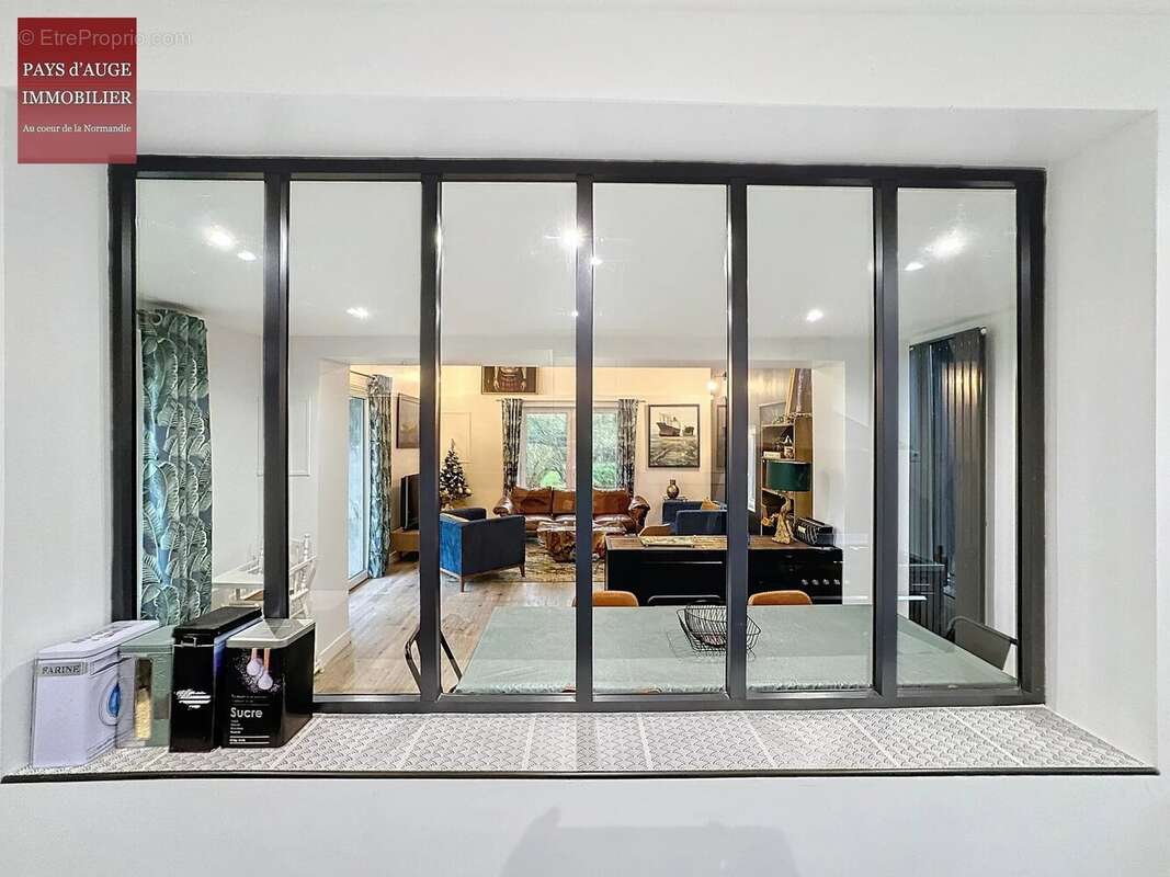 Maison à NEUVILLE-SUR-TOUQUES