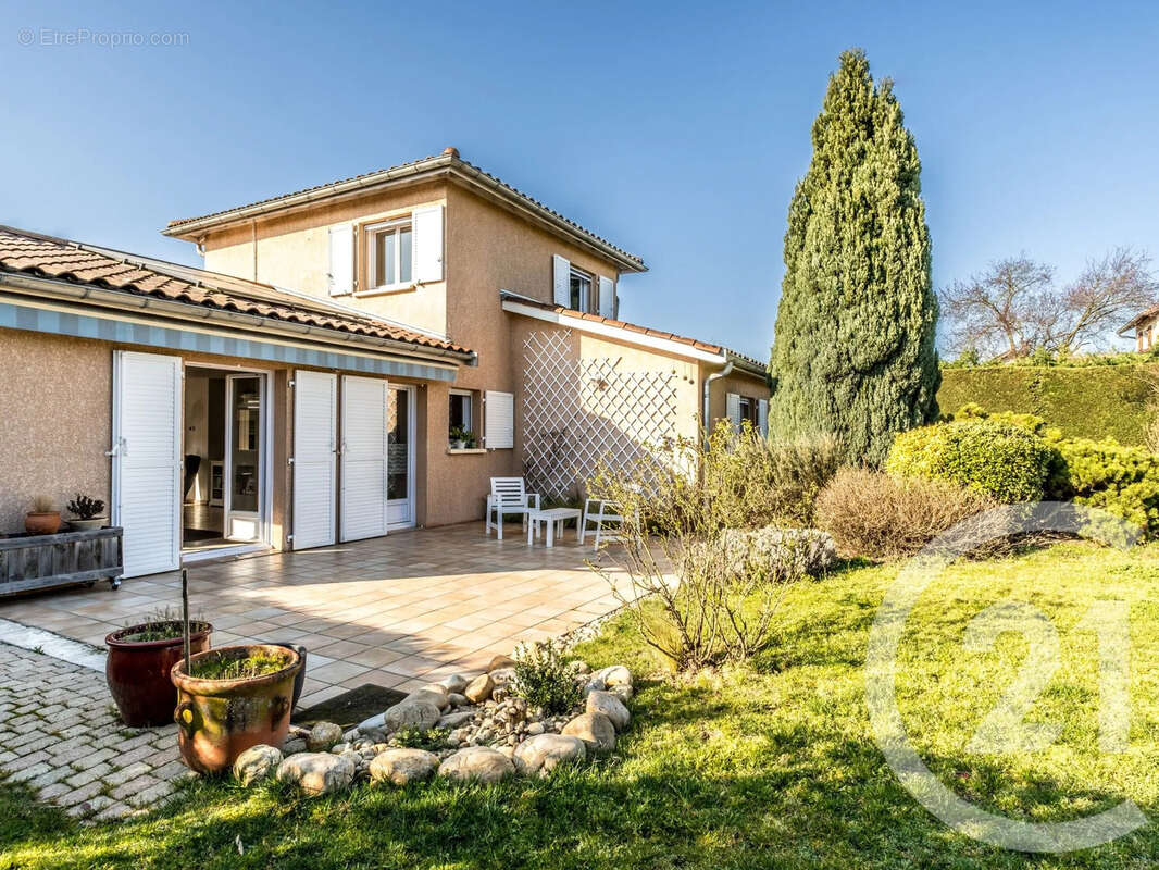 Maison à MONTMERLE-SUR-SAONE