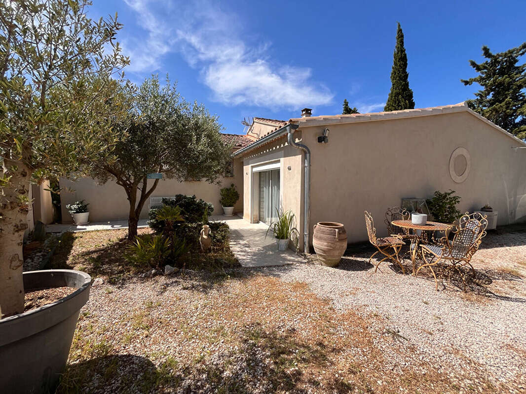 Maison à CAUMONT-SUR-DURANCE