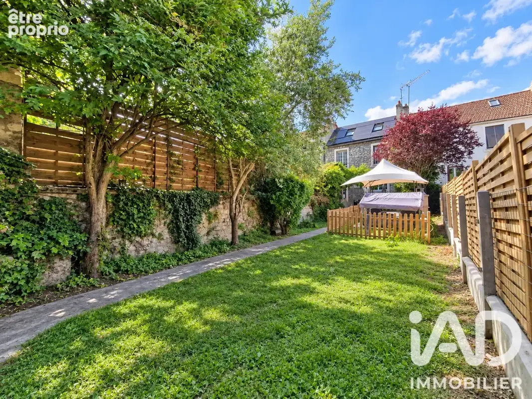 Photo 1 - Maison à JUZIERS
