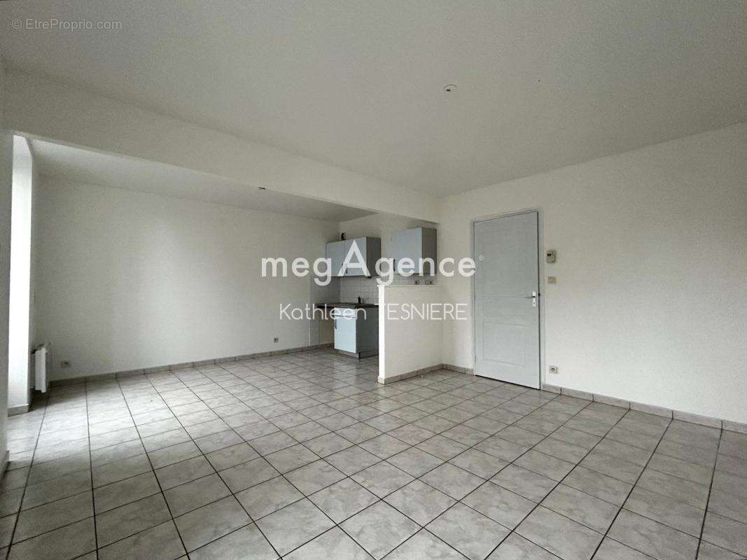 Appartement à FOUGERES