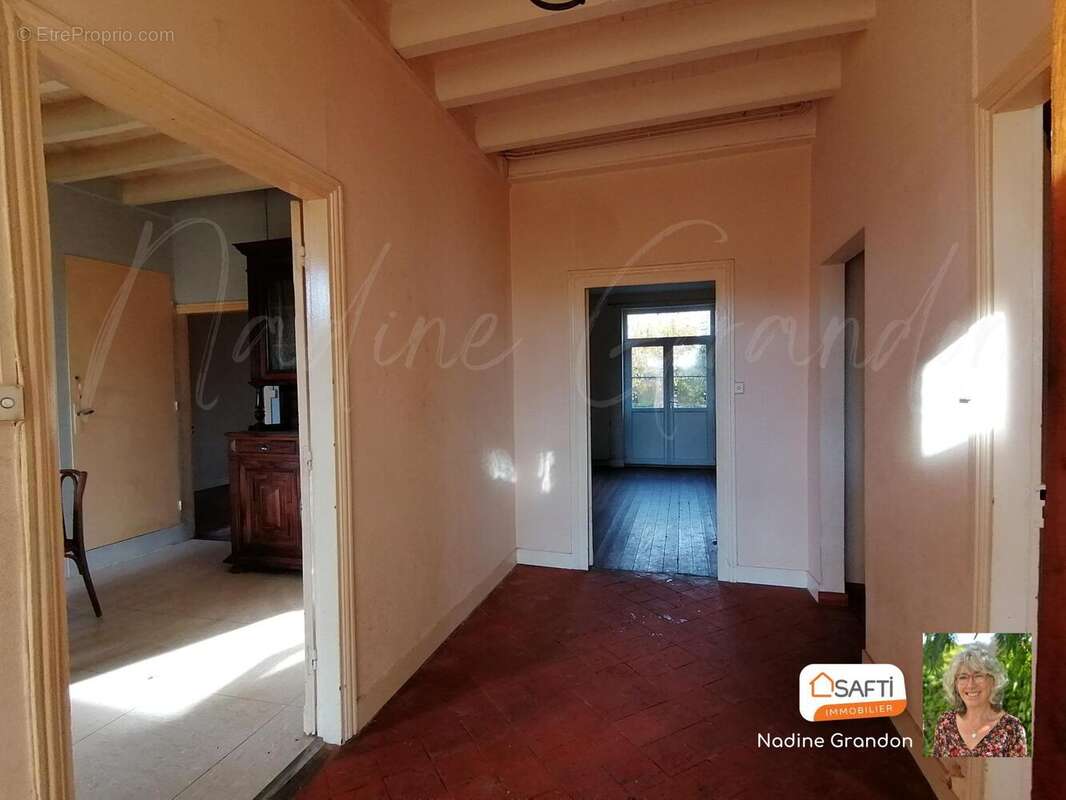 Photo 3 - Maison à LES ESSARDS