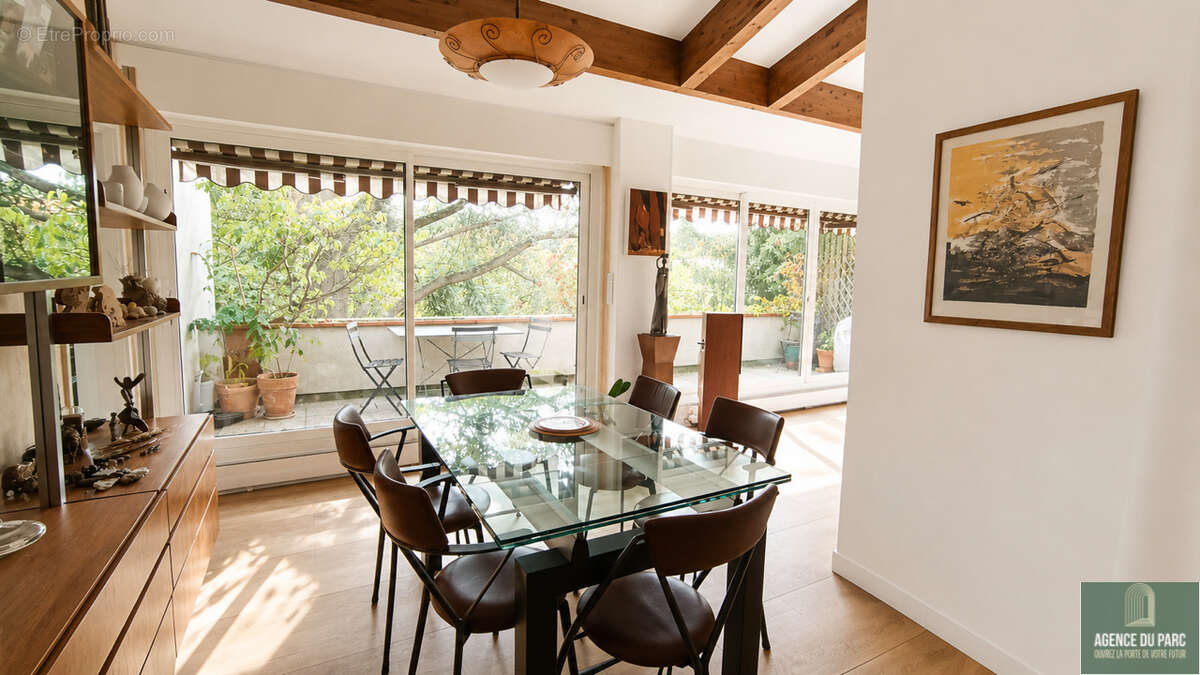 Appartement à VILLE-D'AVRAY