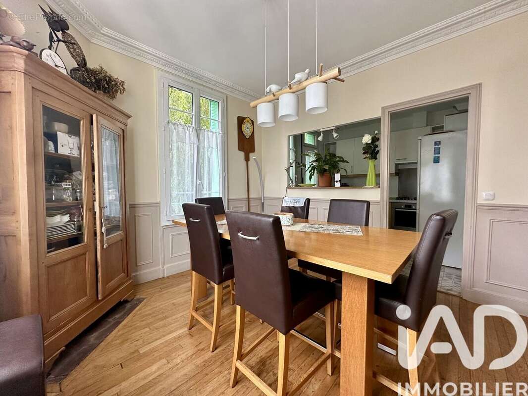 Photo 2 - Maison à LIVRY-GARGAN