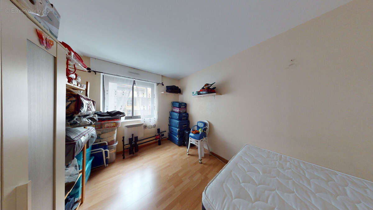 Appartement à PARIS-19E