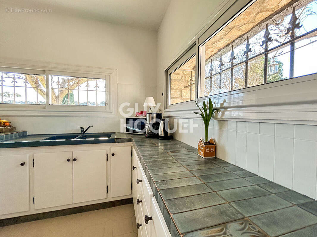 Maison à L'ISLE-SUR-LA-SORGUE