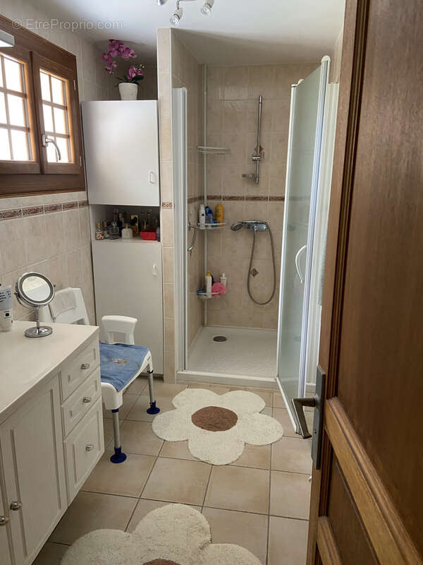 Propriété sur 1Ha 10a 55ca, maison ancienne et séchoir aménagé avec dépendances - photo 20