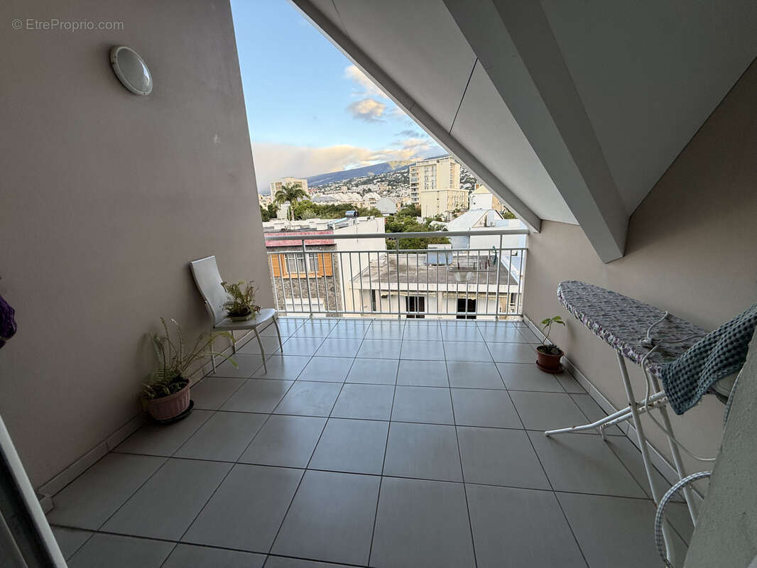 Appartement à SAINT-DENIS