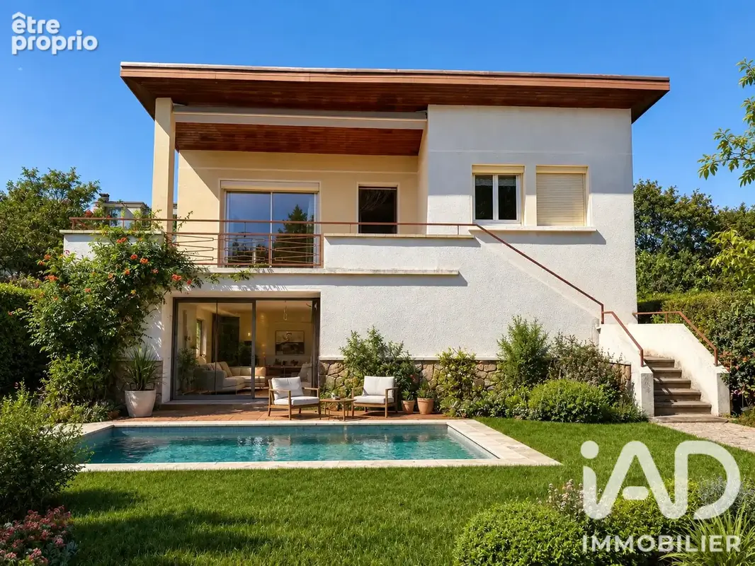 Photo 1 - Maison à MEYZIEU