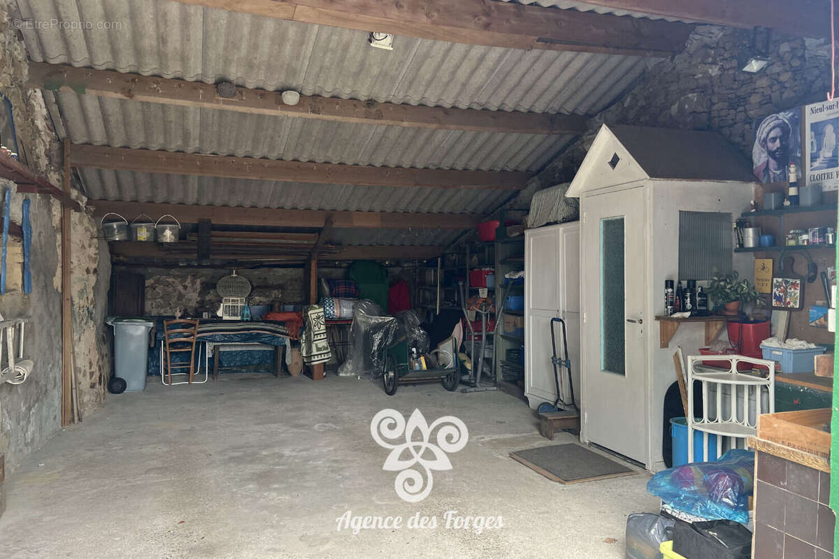 Maison en pierre - 2 chambres, jardin, garage - photo 18