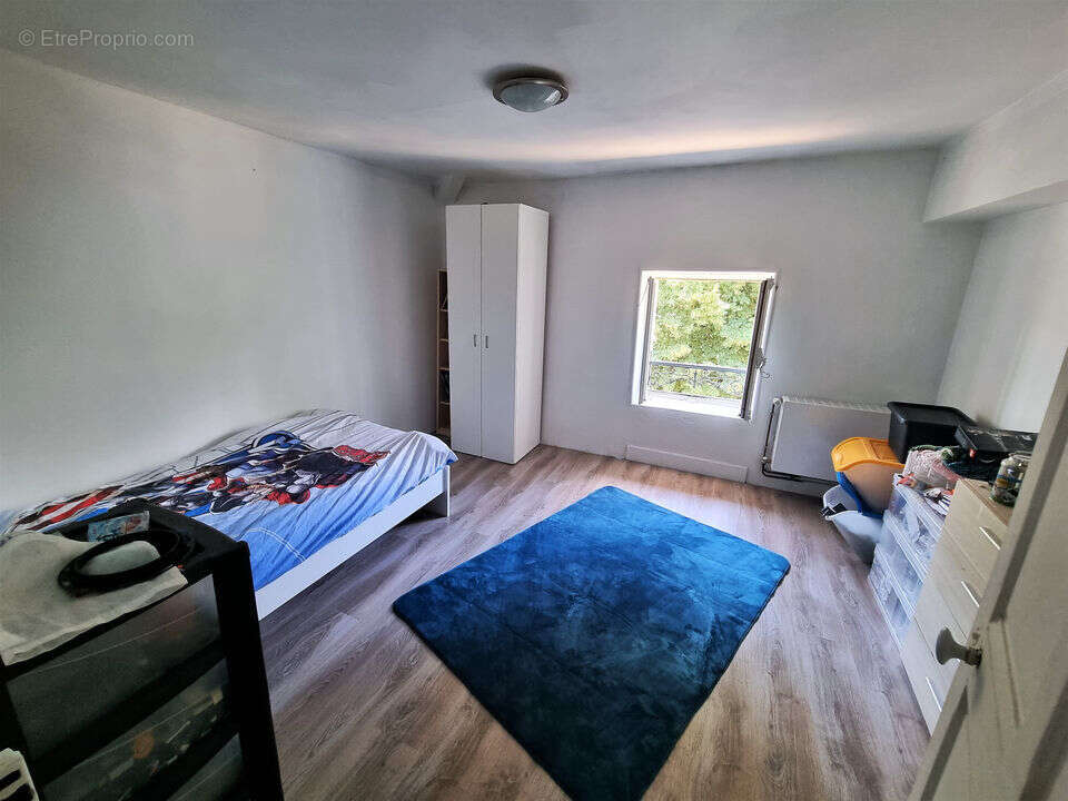 Maison à CLONAS-SUR-VAREZE