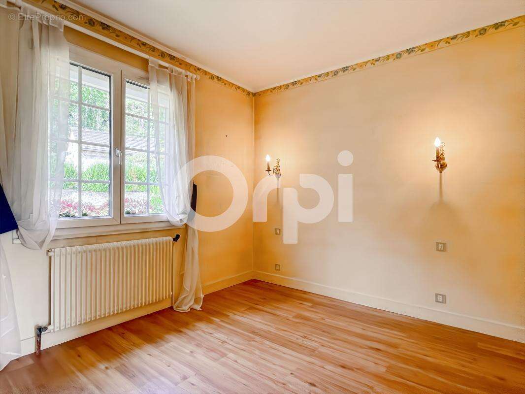 Maison à ARNIERES-SUR-ITON