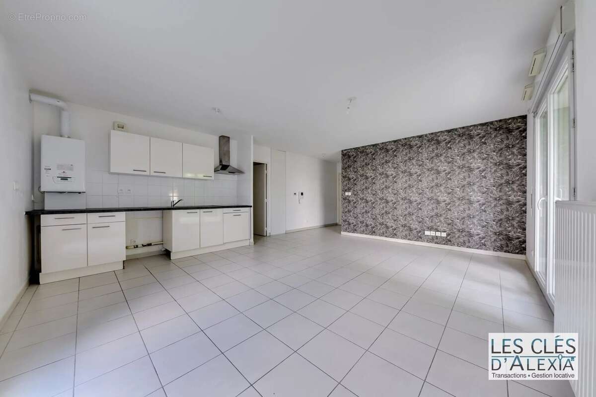 Appartement à DECINES-CHARPIEU
