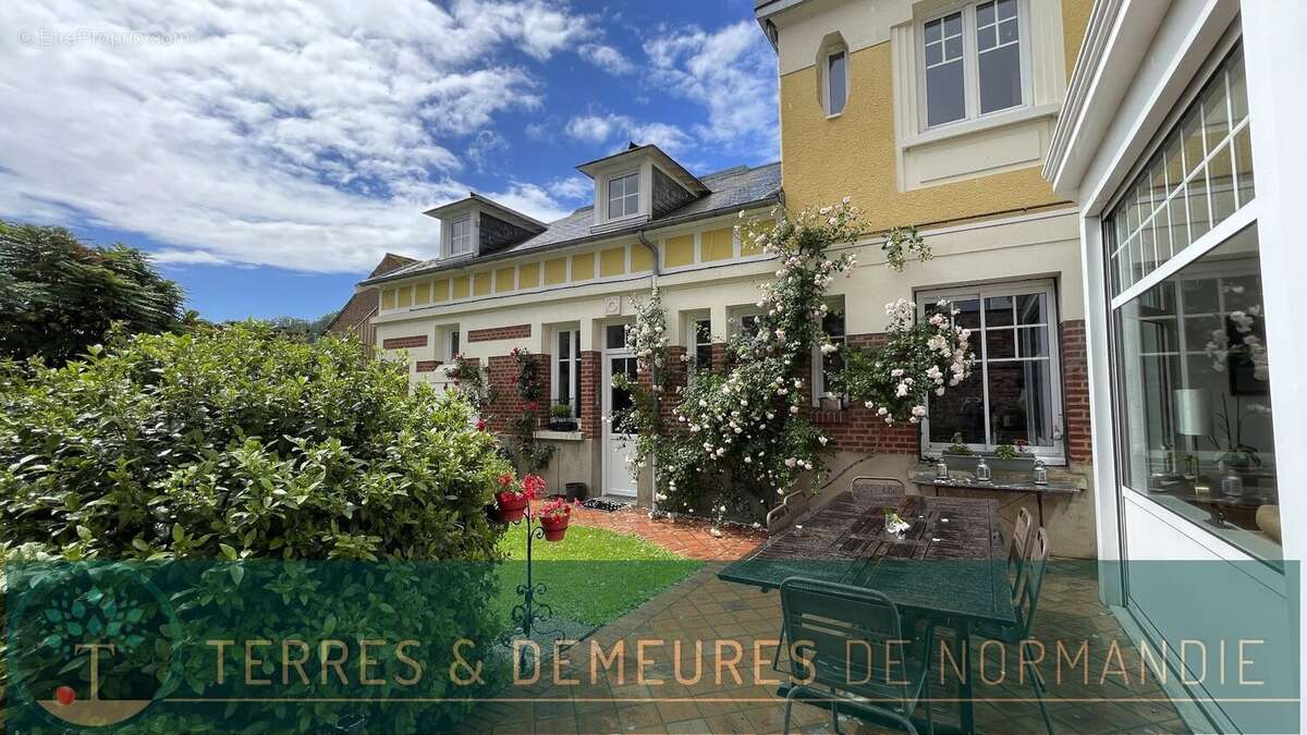 Maison à AUMALE