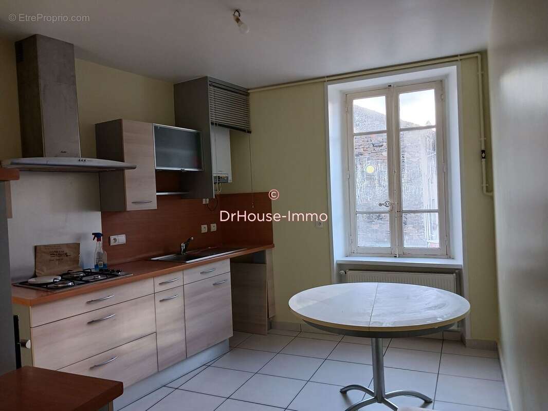 Appartement à YSSINGEAUX