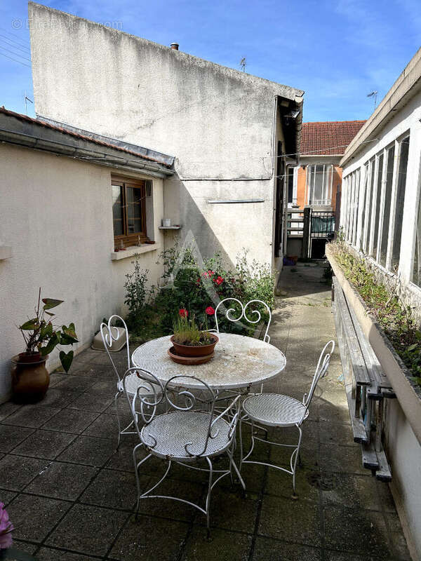 Maison à CHATILLON