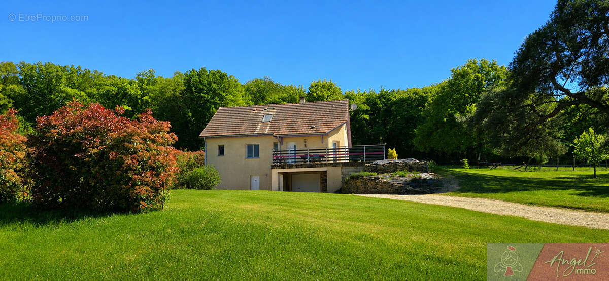 Maison romange sur terrain de 2427 m2 - photo 3