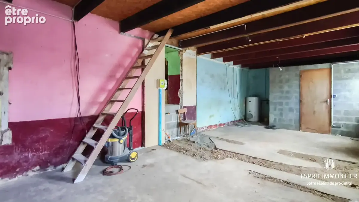 Trégunc - Maison en pierre à rénover avec dépendance - photo 13