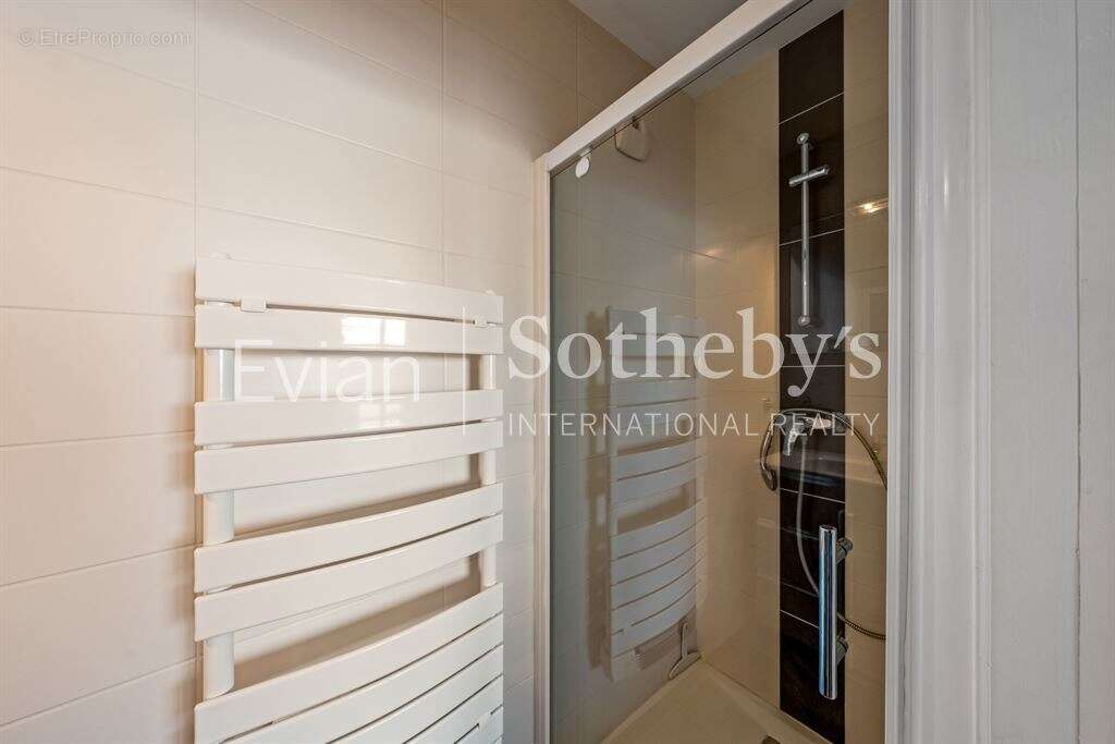 Appartement à EVIAN-LES-BAINS